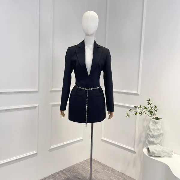 Vestidos casuales 2023 Última moda de alta calidad Oficina Lady Manga larga Cadena de metal Cintura Bolsillo Traje Collar Mujer Mini vestido