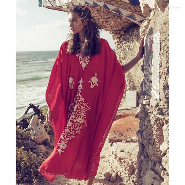 Robes décontractées 2023 Rouge Bohème Floral Brodé Lâche Robe De Plage D'été Marocain Caftan Plus Taille Femmes Street Wear Midi Sarong N855