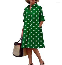 Casual jurken 2023 Spring est modieuze en elegante golflot print shirt kraag lange mouw met pocket middele lengte jurk
