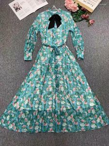 Robes décontractées 2023 printemps longue robe de haute qualité femmes col rabattu doux petit imprimé fleuri nœud déco manches lâche