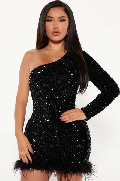 Robes décontractées 2023 Top Qualité Jeune Sexy Club Paillettes Solide Doux Gland À Manches Longues Une Épaule Taille Haute Femmes Robe Crayon Courte