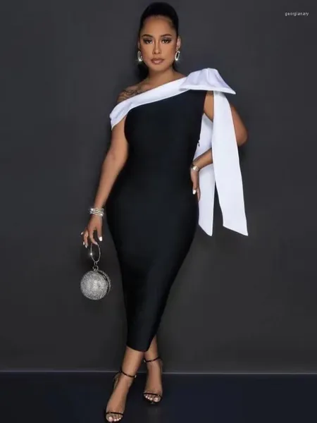 Robes décontractées 2023 Bow blanc sexy une épaule noire longueur au genou robe gracieuse femme moulante rayonne bandage soirée tenue de soirée