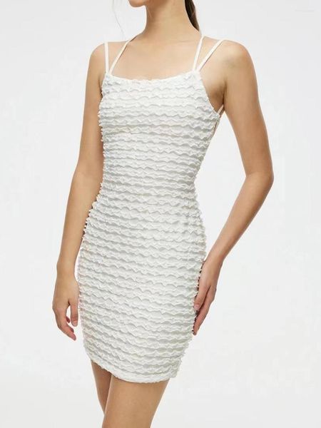 Robes décontractées 2023 blanc Mini robe femmes Sexy boîte de nuit fête tricot réservoir pansement moulante courte femmes été Spaghetti sangle