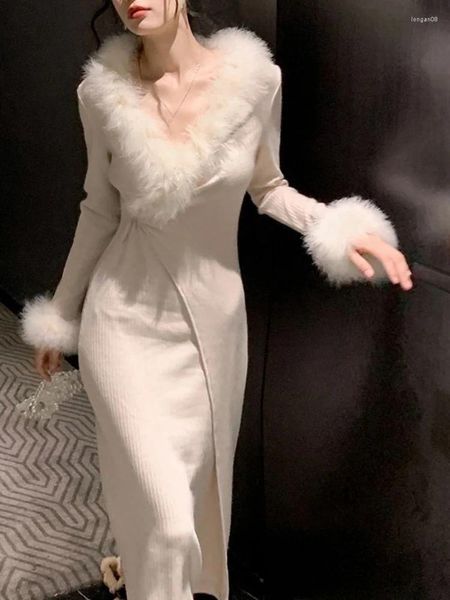 Robes décontractées 2023 hiver blanc élégant tricot robe midi femme fourrure chaude mode bureau dame fête une pièce coréenne