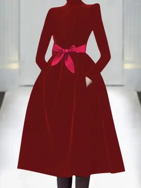 Robes décontractées 2024 automne velours vêtements col roulé à manches longues femmes noires robe avec poche mode arc mince a-ligne rouge