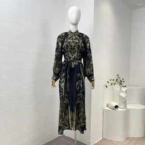 Casual jurken 2024 Zwart bloemendrukdiamanten geperst Long Sleeve Silk Lace-Up Women Vintage Midi Jurk Hoge kwaliteit