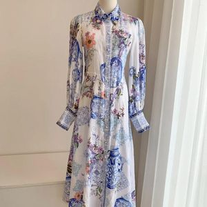 Casual jurken 2024 Blue en witte porselein bloemenprint lange -kwaliteit Midi -jurk met lange mouwen voor vrouwen