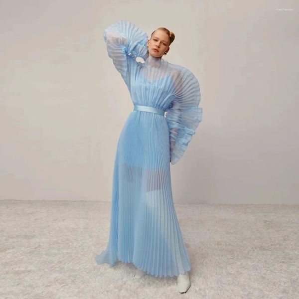 Robes décontractées 2024 Bleu Plis Maxi Robe Puff Manches Longues Organza Plissé Occasion Formelle Robe De Bal Robes De Fiesta