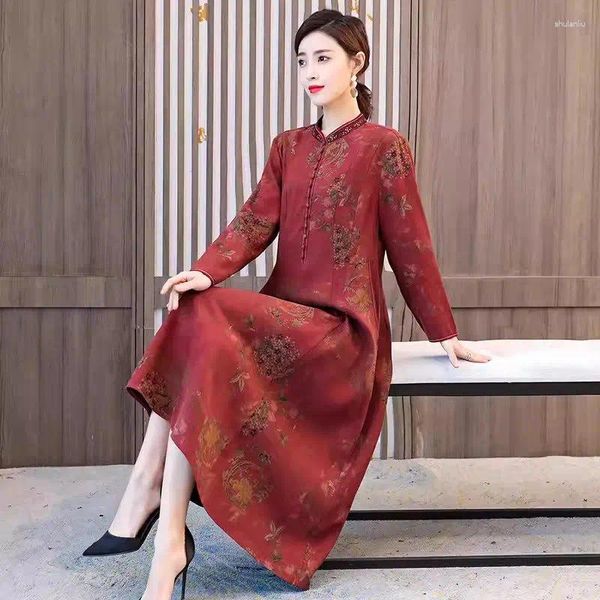 Robes décontractées 2024 Début du début du milieu d'âge moyen et de la mère âgée Vêtements de la mère chinoise Robe Qipao Robe à manches longues Vestido K390