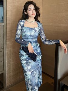 Vestidos casuales 2024 Elegante sexy mujer midi azul flores de malla pliegues de manga larga holgazanes vestidos de fiesta de túnica flaca