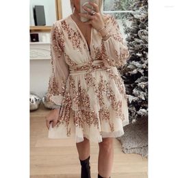 Robes décontractées 2024 Fashion Sequin High Waited A-Line Robe Femmes Elegant V-Col Long Long Manched Ruffled