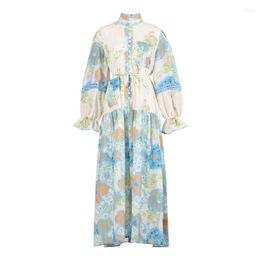 Robes décontractées 2024 Robe florale vintage de style français pour jeunes femmes manches bouffées à boutonnage féminin