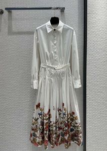 Casual jurken 2024 luxe ontwerper vroege voorjaarsvakantie nieuw product Ruyi bloem vlinder element patroon jurk met lange mouwen