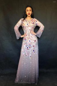 Robes décontractées 2024 cristaux scintillants maille longue robe de mariage anniversaire célébrer voir à travers la scène costume tenue de danse