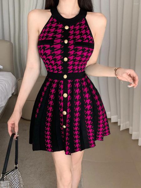 Robes décontractées 2024 Été Sexy Hors Épaule Houndstooth Modèle Mini Robe Femme Vintage Halter Tricoté Plissé