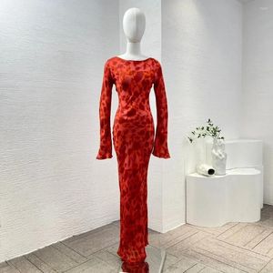 Casual jurken 2024 Zomer zijden blauw lange flare mouw rode zwarte bloemenprint zeemeermin jurkcollectie hoogwaardige vrouwen kleding