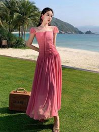 Casual jurken 2024 Zomer Zoete roze vliegende mouw Elegante Backless geplooide lange jurk Fashion Slim avondfeestjes