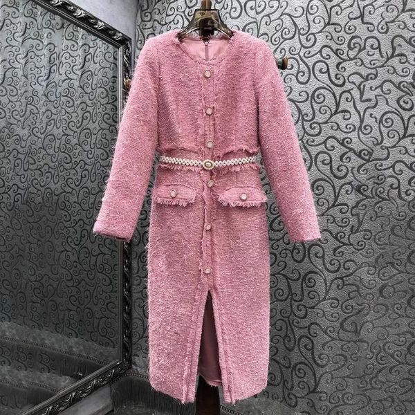 Robes décontractées 2024 Robe de style de mode d'hiver Femmes de haute qualité Perge ceinture déco Split sexy à manches longues à mi-mollet laine rose