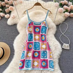 Vestidos casuales 2024 mujeres boho verano crochet patrón floral mini vestido hada vintage ahueca hacia fuera sundresses chic ropa de playa salida de vacaciones