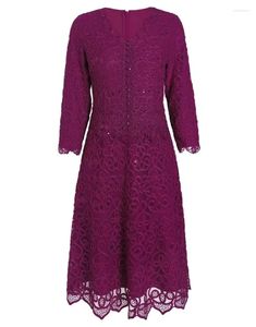 Robes décontractées 4XL 3XL 2XL Robe Robes de Fiesta 2024 Spring Summer Party Événements Femmes Col V Allover Appliques Broderie Violet