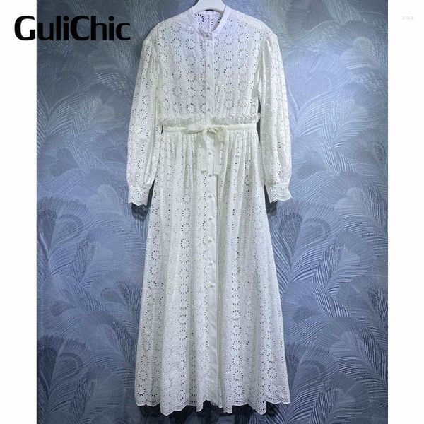 Vestidos casuales 6.16 GuliChic Mujeres Temperamento Simple Stand Collar Un solo pecho Manga larga Ahueca hacia fuera Bordado Big Swing Vestido blanco