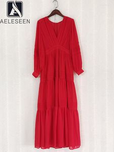 Robes Décontractées AELESEEN Designer Fashon Maxi Dress Printemps Eté Lanterne Manches Col V Rouge Blanc Plissé Volants Élégant Longue Fête Vacances