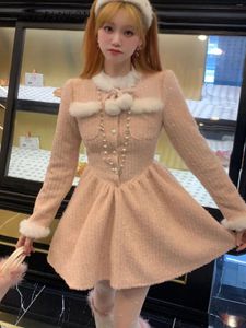 Casual jurken herfst en winter elegant meisje pluche ronde hals bontbal hanger jurk zoet kawaii mini roze slim-fit schattig