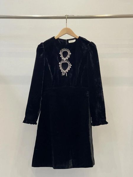 Robes décontractées Automne et hiver Style français élégant noir robe à manches longues velours