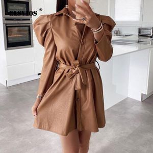 Robes décontractées Automne Bouton Ceinture En Cuir Robe Femmes Casual Couleur Unie À Manches Longues A-ligne Robe Dame Élégant Col Rabattu PU Robes 230321