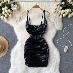 Casual jurken Autumn European en American Style Girl Fashion Halter geplooid sexy pakket heup licht rijpe afdeling jurk