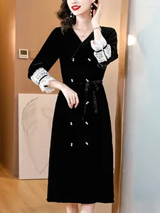 Robes décontractées Automne Hiver Black Velvet Diamonds Longue Robe Femmes Coréen Vintage Hepburn Prom Vêtements 2024 Luxe Élégant Soirée Soirée