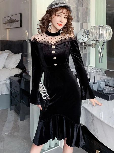 Robes décontractées Automne Hiver Black Velvet Patchwork Mesh Robe Midi Polka Dot Sheer Sexy Club Femme 2024 Coréen Vintage Hepburn