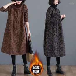 Casual jurken herfst winter bloemenjurk vrouwen 2023 groot formaat dames Koreaanse losse katoenen linnen hoge nek fleece bodem midi t1201