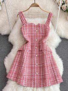 Robes Décontractées Automne Hiver Doux Rose / Noir Court Tweed Femmes Vintage Simple Boutonnage Sans Manches Mince Mini Débardeur Robe Mode Coréenne