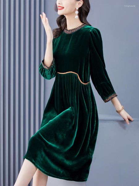 Vestidos informales Velvet de invierno Otoño Vestido verde Midi para mujeres Elegante manga larga PROM 2022 Fiesta de cuello O Moda coreana