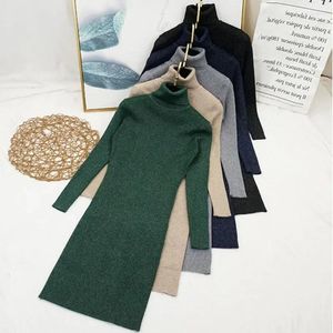 Robes décontractées automne, femmes hivernales robe tricotée Bright Silk Coundleneck Sweater Lady Slim BodyCon à manches longues