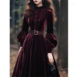 Robes décontractées Automne Hiver Femmes Mode chinoise Robe d'occasion formelle Style long Super beau velours rouge violet