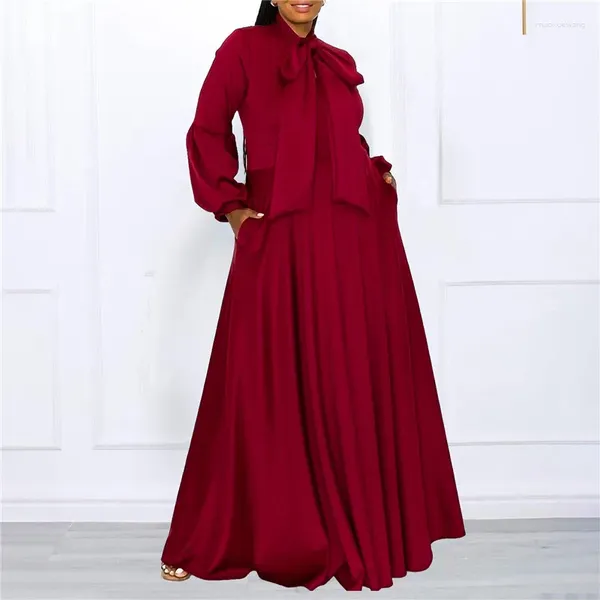 Robes décontractées Les produits pour femmes d'automne se vendent bien. Manches longues, col haut, mode tempérament, taille haute, robe de rue.