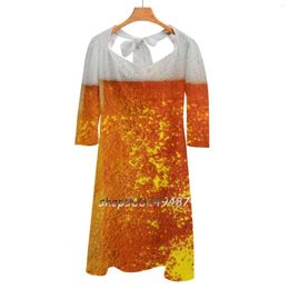 Robes décontractées Tasse de bière Soirée Soirée Midi Robe sexy Femme Douce One Piece Coréen Abeille Mousse Verre Boisson Alcoolisée