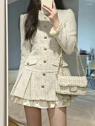 Robes décontractées beige automne france élégante robe femme bouton de créateur de bouton de fête féminine patchwork coréen vintage 2024