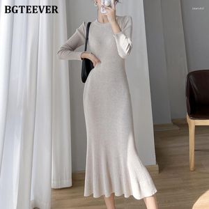 Robes décontractées BGTEEVER élégant col rond taille mince femme robe tricotée automne hiver manches longues paquet pull de hanche pour les femmes