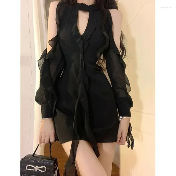 Robes décontractées Femmes noires Sexy évider Tempérament féminin Printemps Hors épaule Style coréen Solide Mode douce