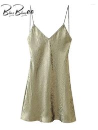 Vestidos casuales BlingBlingee Y2K Brillante Metálico Mujer Vestido de fiesta 2024 Primavera V Cuello Sin mangas Sin espalda Slim Robe Femenino Mini