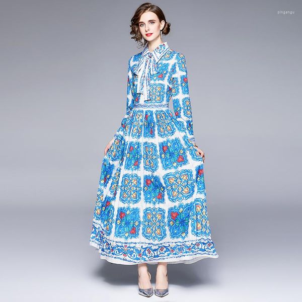 Robes décontractées Maxi en porcelaine bleue et blanche pour femmes 2023 manches longues imprimé floral élégant ceinture d'arc fête plissée robes