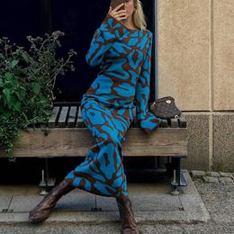 Robes décontractées Bleu Tricoté Maxi Robe Pour Femmes Mode Jacquard À Manches Longues Pull Slim Automne Hiver Élégant Parti Chaud 2023
