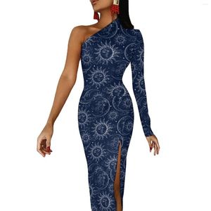 Vrijetijdsjurken Blue Magic Sun Bodycon Jurk Dames Vintage Celestial Moon Stars Pretty Maxi Long Sleeve Party Graphic Gift Idea