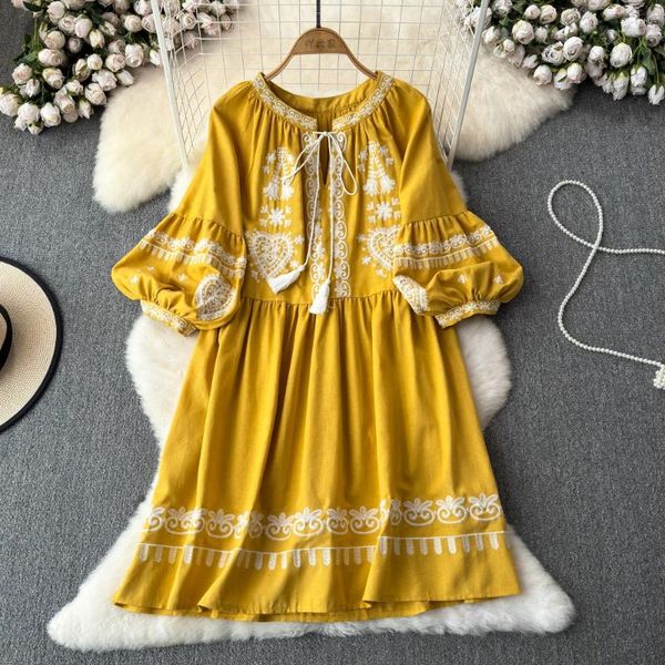 Robes décontractées Robe bohème pour femmes V Neck Lantern Globe Broidered Vestidos Mujer Style Ethnic Style Beach Summer Drop
