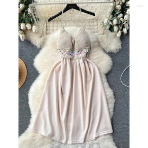 Casual jurken Boheemian Holiday Style Halter Strap Mini Dress Women Summer Vintage Crochet Gebreide Backless Sexy MIDI -pailletten