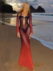 Casual jurken BOOFEENAA Gradiënt rode print Doorschijnende mesh-jurk Beach Cover Up Hollow Diepe V Lange mouwen Maxi Sexy Resort Wear C85-CB17