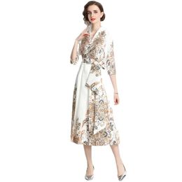 Robes décontractées BunniesFairy 2022 Printemps Femmes Royal Vintage Mode V Cou Paisley Imprimé Floral 3/4 Manches Plissée Robe Midi Femme ChicCa